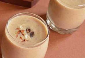 دستور طرز تهیه اسموتی شیر و خرما مخصوص با طعمی فوق العاده خوشمزه